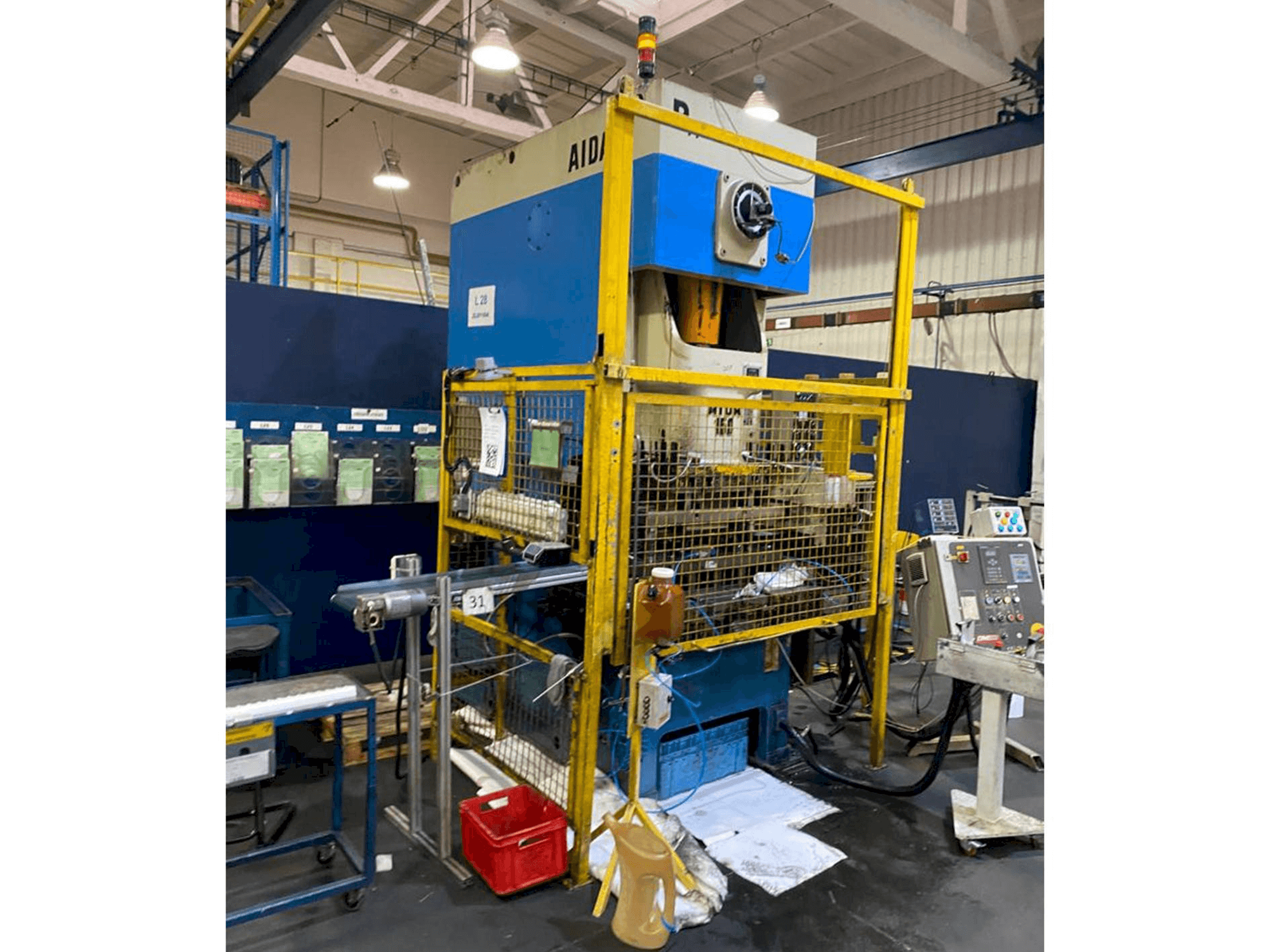 Frontansicht der AIDA NC 1-150 Maschine