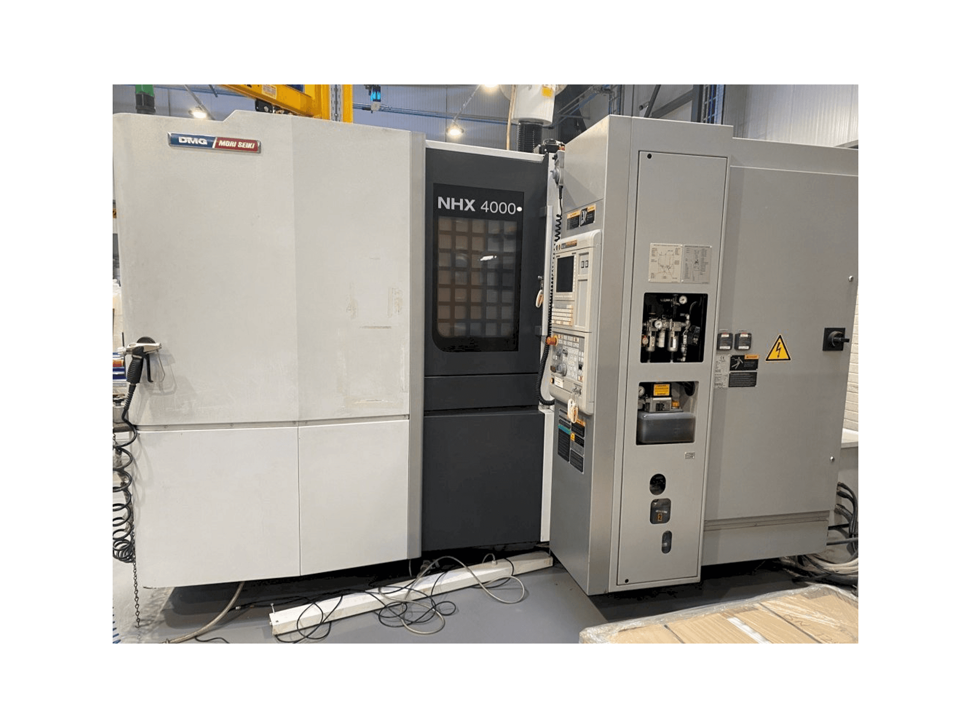 Frontansicht der DMG Mori Seiki NHX4000 Maschine