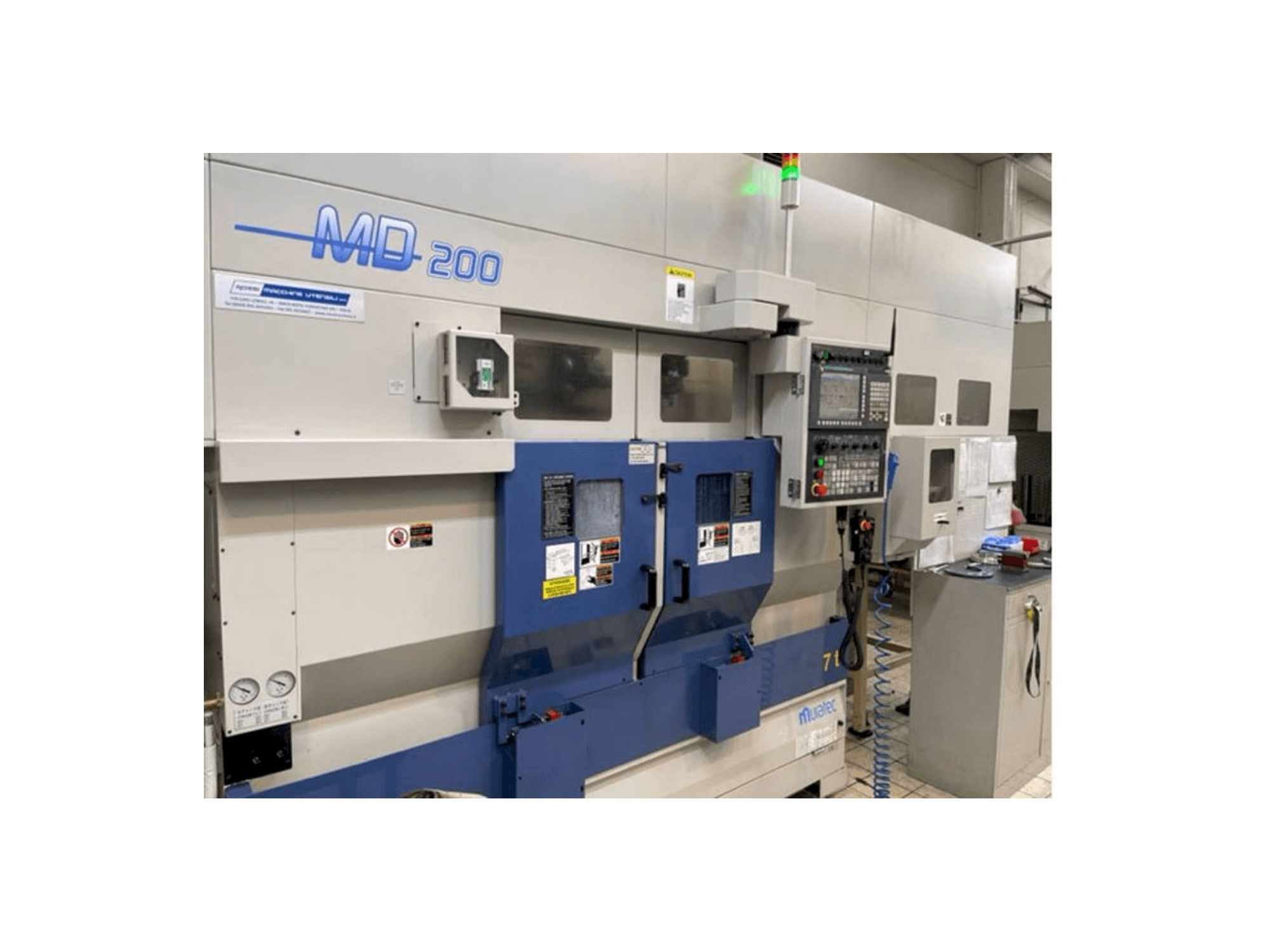 Frontansicht der Muratec MD 200 Maschine