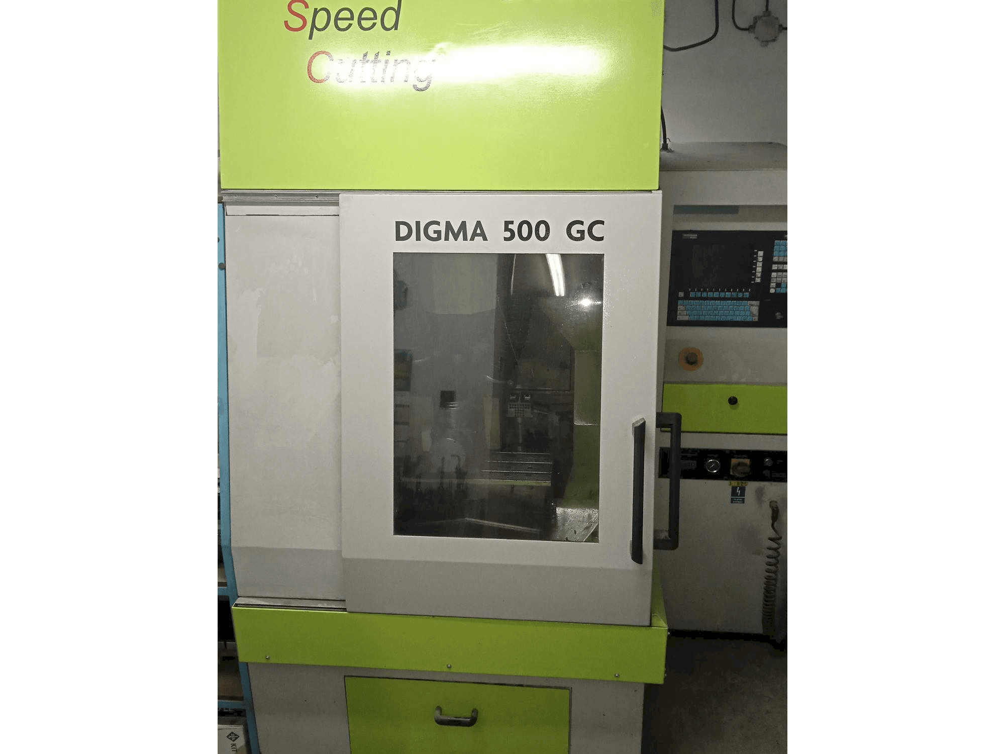 Front view of Exeron Digma 500 GC 5AX machine